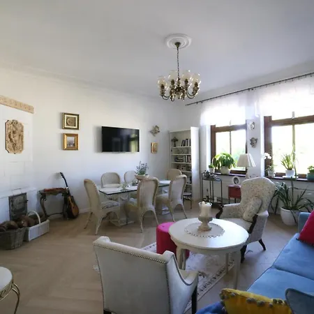 Apartament Chopina 12